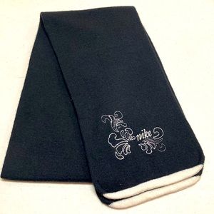 🎉HP🎉Nike warm knit Scarf